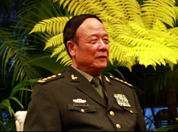 Báo Trung Quốc cảnh báo tham nhũng hủy hoại quân đội